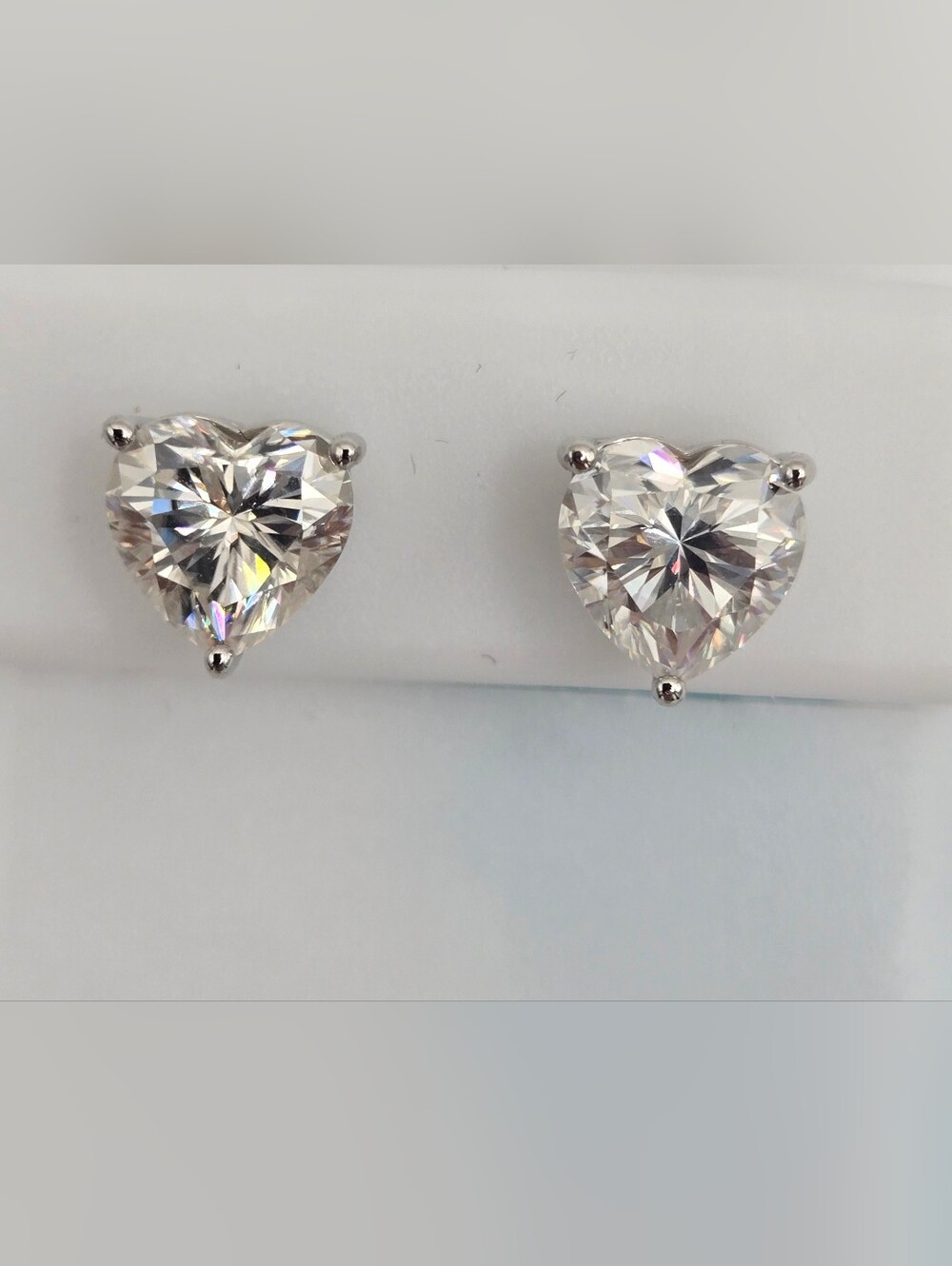 Moissanite 4 CT Heart Shape Stud Earrings 925 Sterling Silver VVSD Color NEW